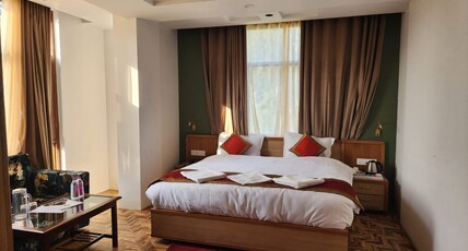 Hotel Harco, Srinagar Room Type - Deluxe Room