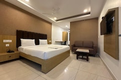 A GRAND HOTEL (A UNIT OF HIMALAYA GROUP)