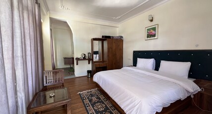 Hotel Chitkul Room Type - Executive Room Fort View