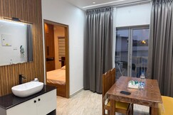 Address of Spacious Luxury Stay with Furnished