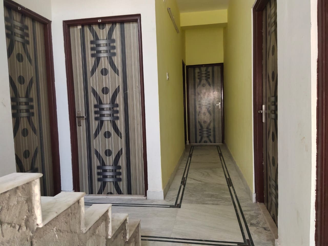 amar priya guest house - Tap to explore photos