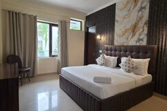 Hotel Divine India Residency Noida-Medanta Super Speciality Hospital