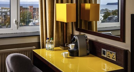 Mercure Ayr Hotel Room Type - Privilege room with 1 double bed and sea view Mercure Ayr Hotel Room Type - Privilege room with 1 double bed and sea view