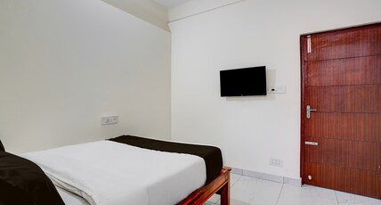Hotel O SRL Comforts Room Type - Classic