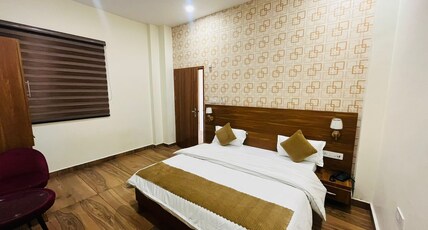 KOKO Stays Saharanpur Room Type - Deluxe Room