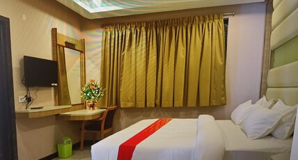 Dwarka Palace Room Type - DELUXE ROOM