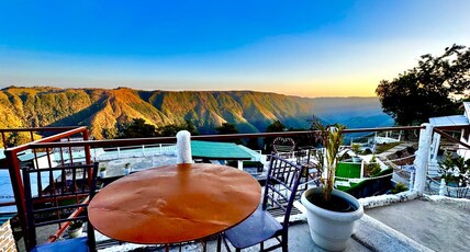 Meili Resort Room Type - Family Room with Valley View Double Bed