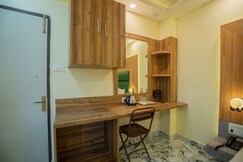 All Season Residency