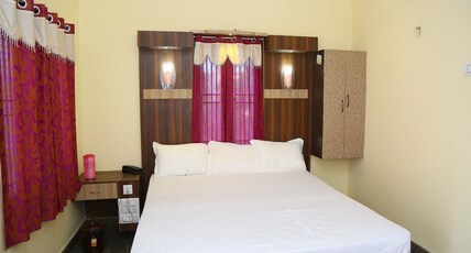 Vairavel Residency Room Type - Family Five bed AC