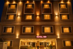 Rooms of White Panda Hotels Royal Inn