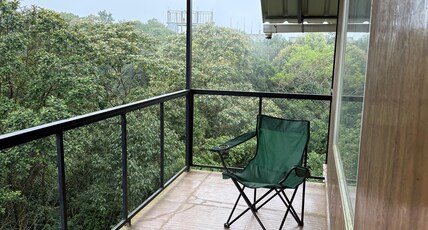 Biglaand Dew Castle Room Type - Private Cottage with Balcony