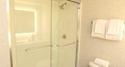 Holiday Inn Express Phoenix-Airport/University Drive Room Type - 1 King Standard
