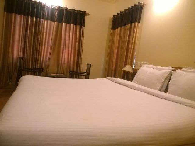 VALLEY VIEW RESORTS - Tap to explore photos