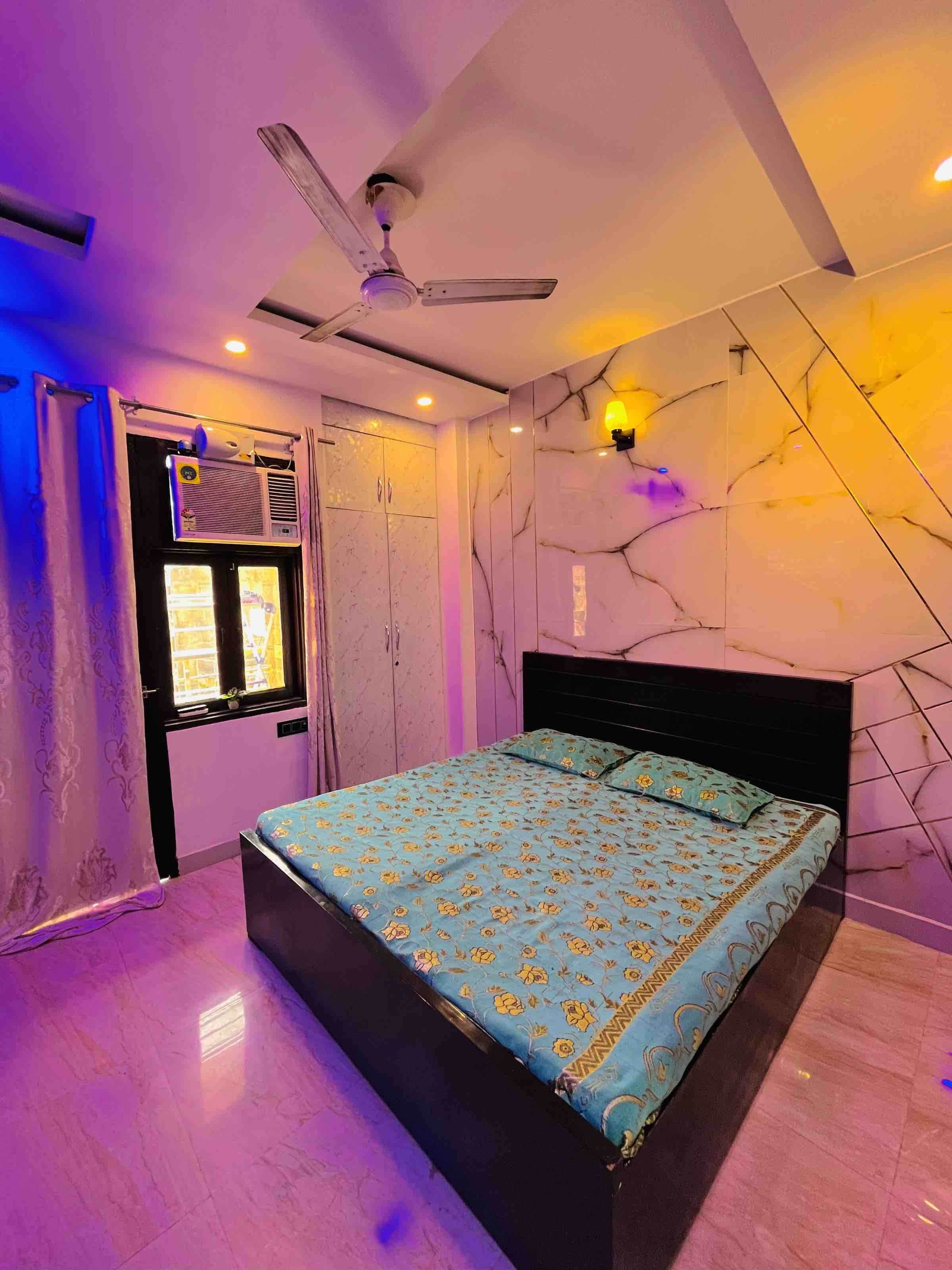 Private Apartment In New Delhi - Tap to explore photos