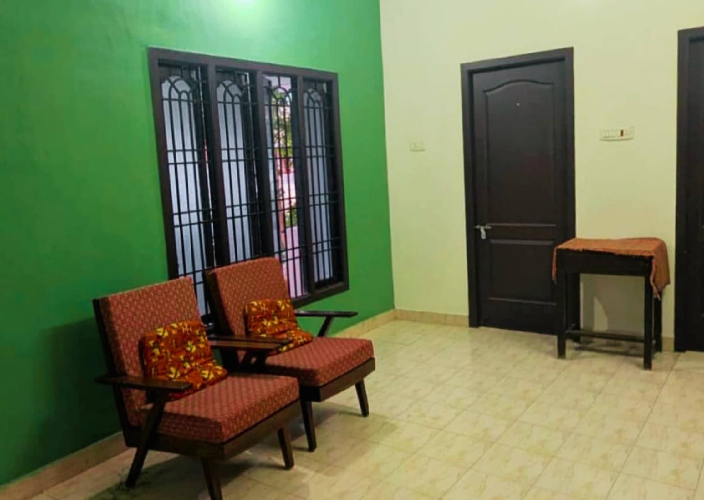 Srinivas Homestay - Tap to explore photos