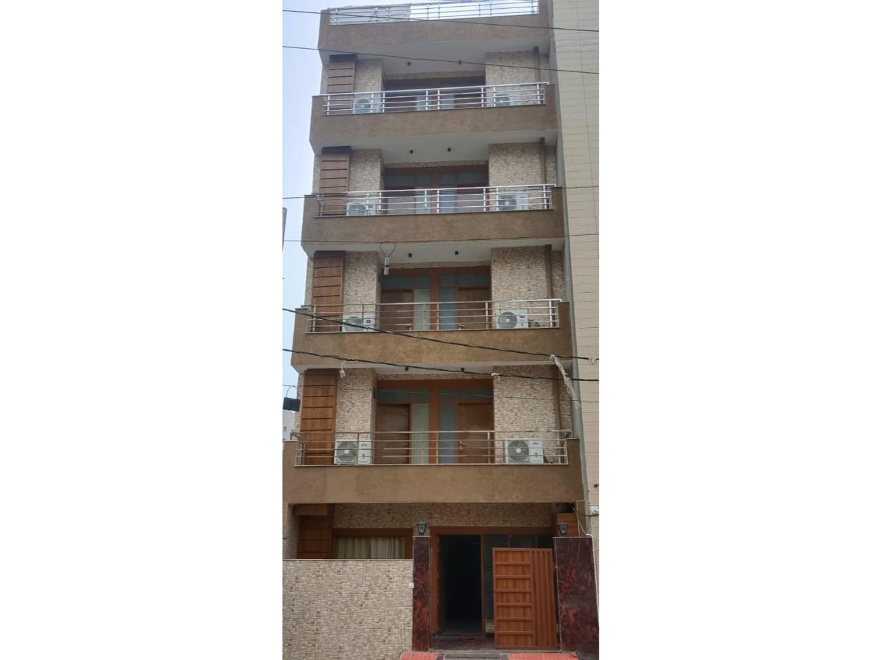 Elvok Hotels Sector 62 - Tap to explore photos