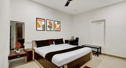 Super Hotel O NIT Raipur Formerly Natraj Room Type - Classic (2X) Super Hotel O NIT Raipur Formerly Natraj Room Type - Classic (2X)