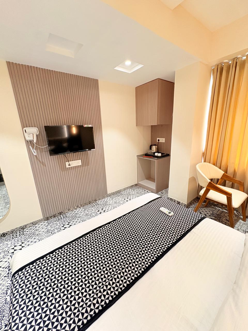 Hotel Canada Ahmedabad - Tap to explore photos