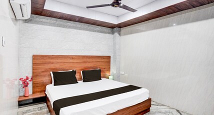 Hotel O Govind Nagar Kanpur Formerly Maharoopa Palace Room Type - Executive room
