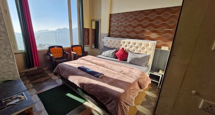 Hotel Sunrise Inn & Restaurant Room Type - Deluxe Room with Mountain View