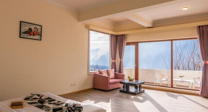 Moustache Select Manali Room Type - Deluxe Family Room