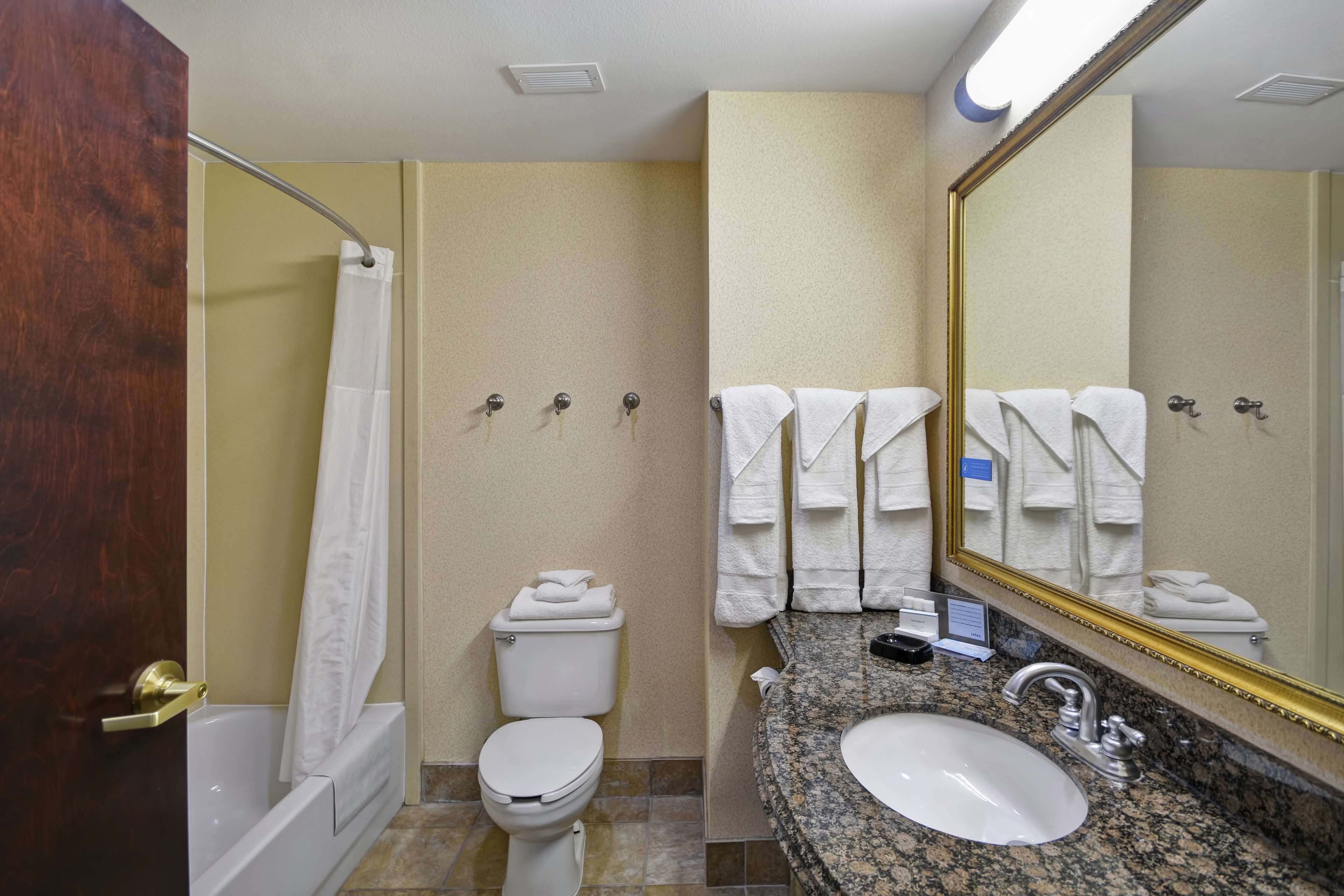 Hampton Inn Corpus Christi-Northwest I-37 - Tap to explore photos