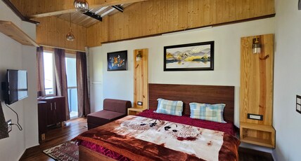 Countryside Villa Room Type - Juniper Deluxe Room