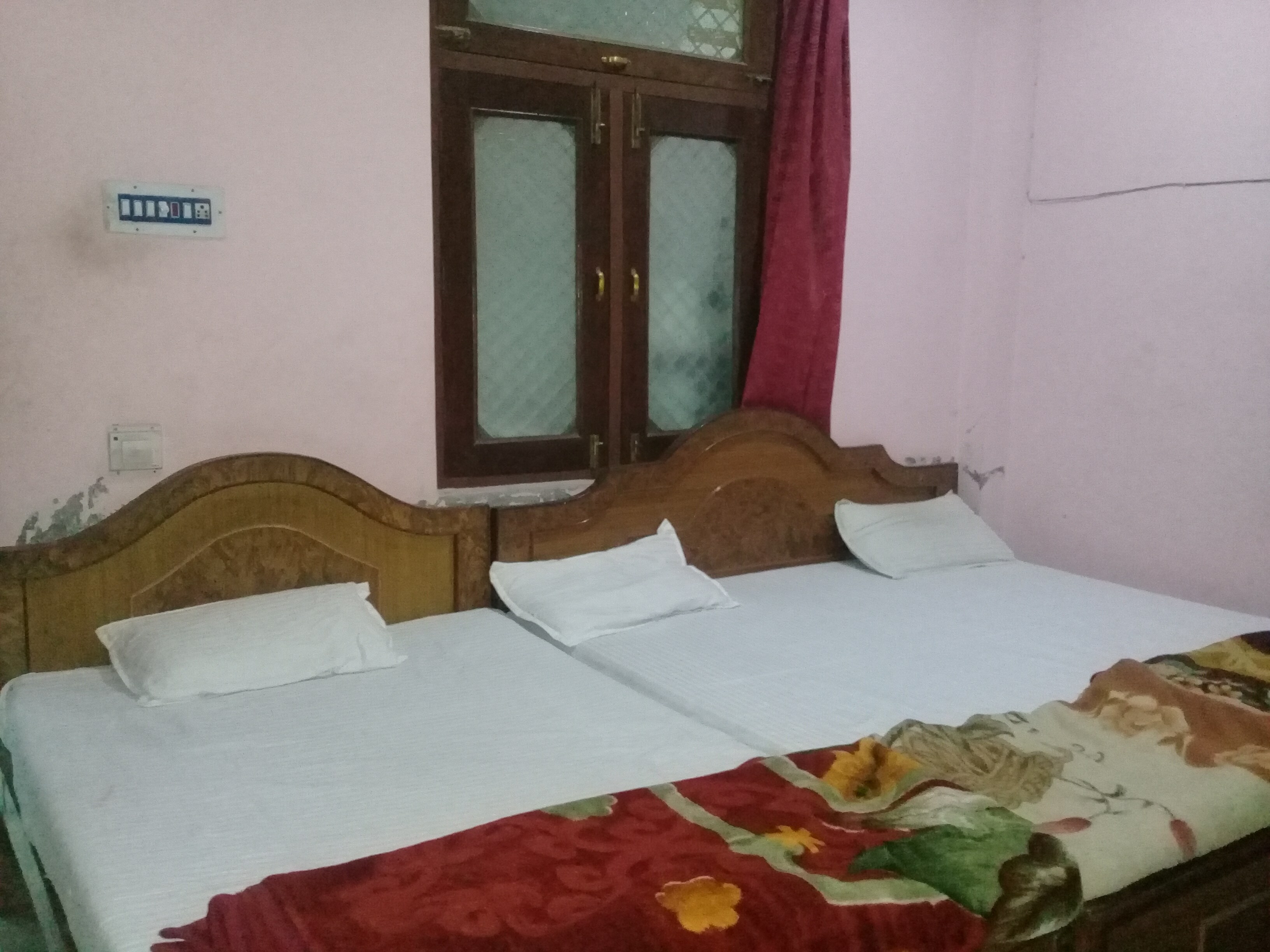 Hotel Shekhar - Tap to explore photos