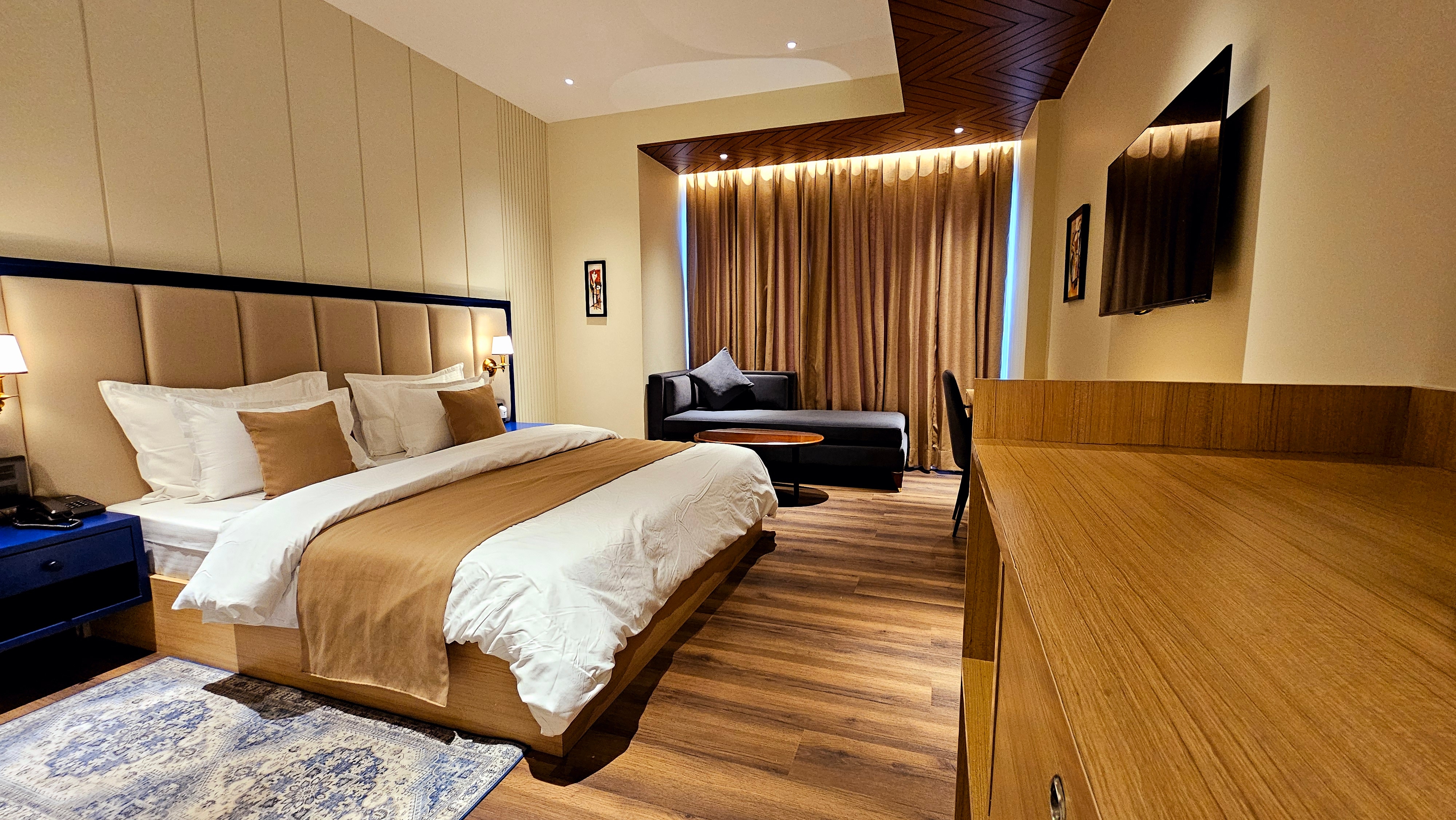 Hotel Treeline (Corporate-Friendly With Valley View, On Nainital Road) - Tap to explore photos
