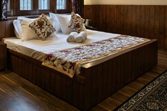 Willow Manor, Srinagar