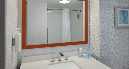 Hampton Inn & Suites Myrtle Beach Room Type - 2 QNS OCEANFRONT NONSMOK