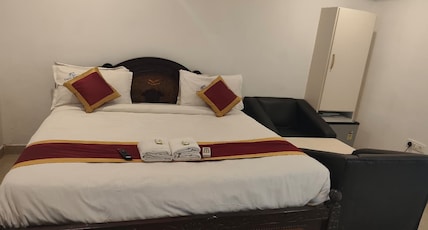CHARVI GUEST HOUSE Room Type - Deluxe Ac Room CHARVI GUEST HOUSE Room Type - Deluxe Ac Room
