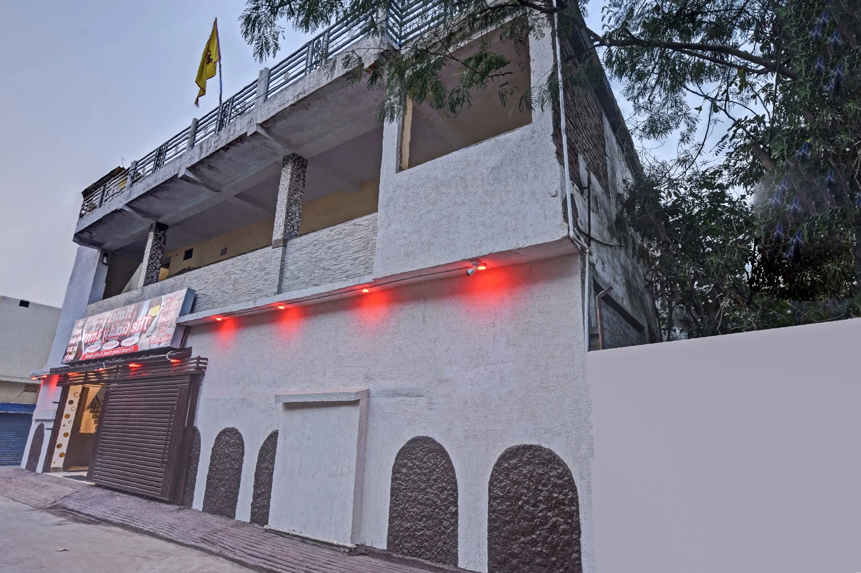 Address of OYO 805675 Hotel The Goldy Inn