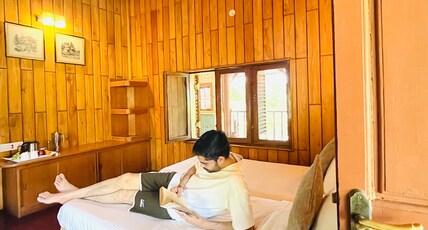 The Hideaway Hosur by evaddo stays Room Type - Standard Non AC Room with Ensuite Bathroom