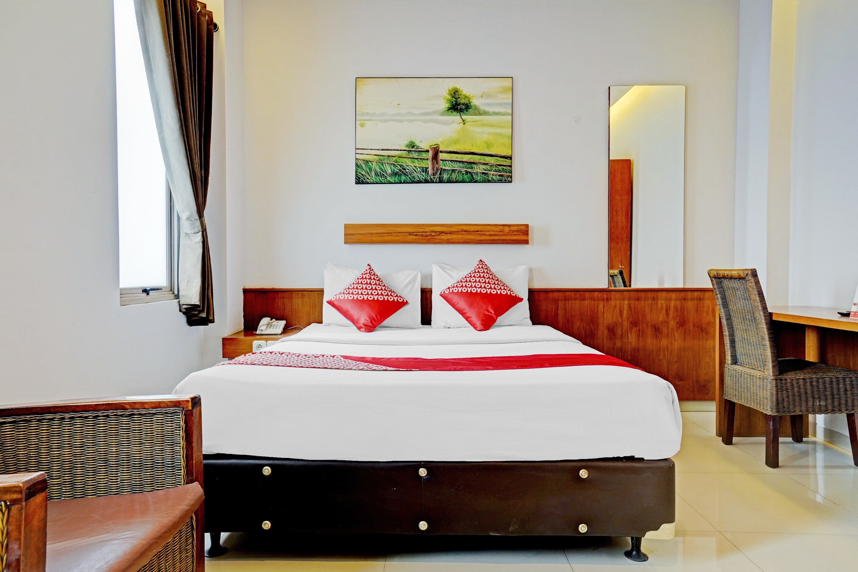 Collection O Riau Near Trans Studio Bandung Formerly Hotel Montameri - Tap to explore photos