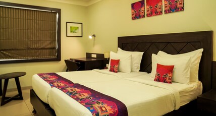 Hotel RG Inn Room Type - Deluxe Twin Bed room
