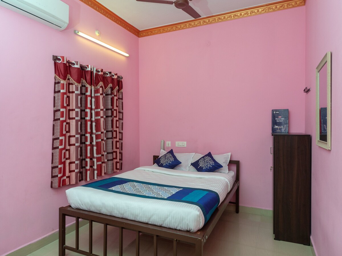 Paradise Puduvai Inn - Tap to explore photos