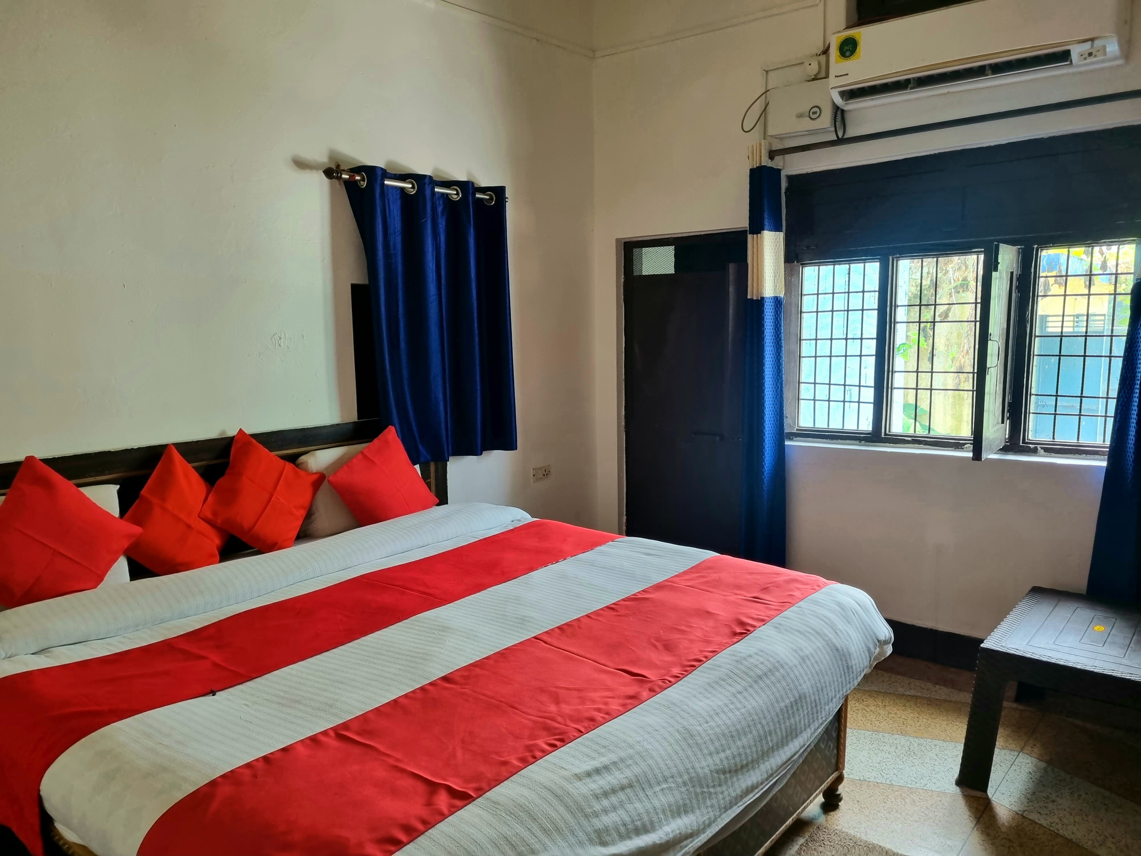 Jim Corbett Home Stay - Tap to explore photos