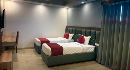 Hotel Jyoti International Room Type - Premium Twin
