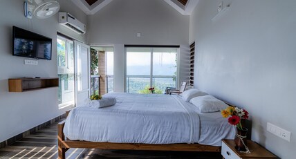 FLORESTA RESORT Room Type - Deluxe Room with Mountain View