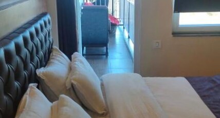 Icebergs | A Boutique Stay and 24 Hour Cafe Room Type - Family Suite (2 Bedroom with Balcony)