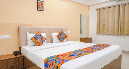 FabHotel Embassy - Nr. Amanora Mall, Pune Room Type - Deluxe Room