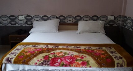Hotel Sengar Paradise Room Type - Superior Room