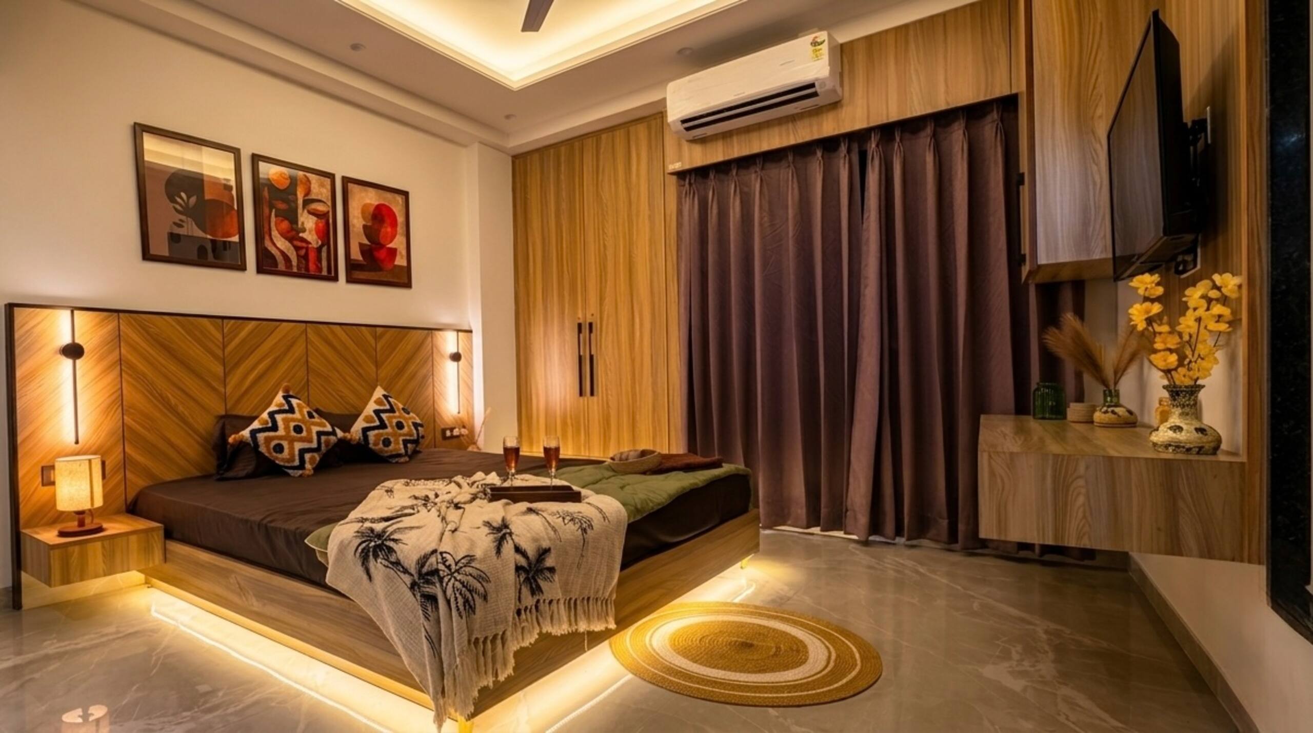 Solise Stays Luxe Studio near Mall 51 Metro - Tap to explore photos