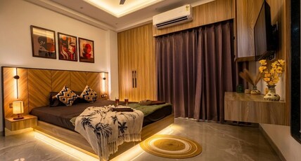 Solise Stays Luxe Studio near Mall 51 Metro Room Type - Solise Stays Luxe Studio near Mall 51 Metro