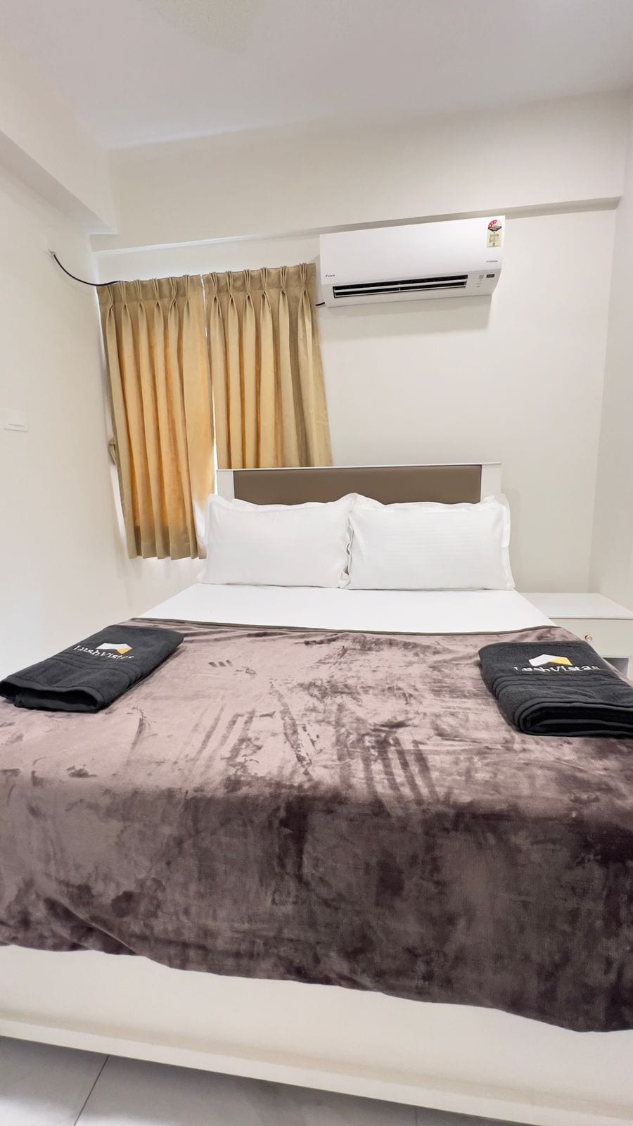 LUSHVISTAS SERVICED APARTMENT - Tap to explore photos