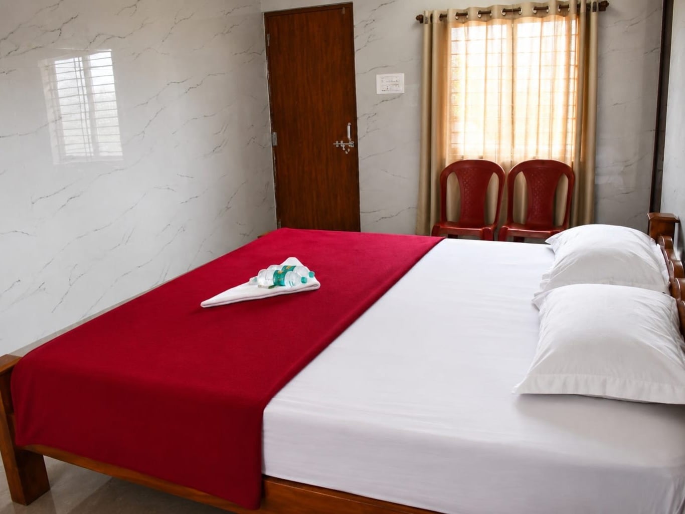 Shree Ishwari Home stay Murdeshwara - Tap to explore photos