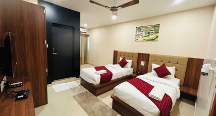 VISTA SUITES Room Type - Deluxe Twin Bed Room