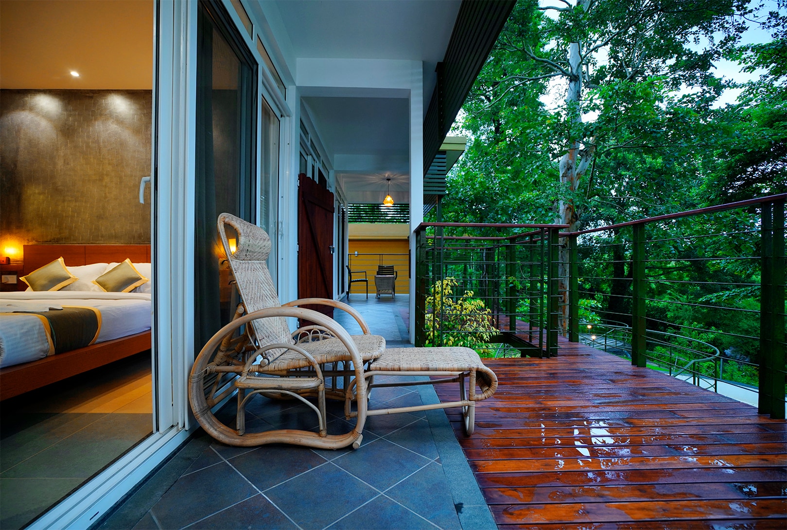 KURUVA ISLAND RESORT & SPA - Tap to explore photos