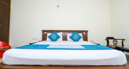 Home Stay Dwarka | Rooms & Caretaker Room Type - Standard Room